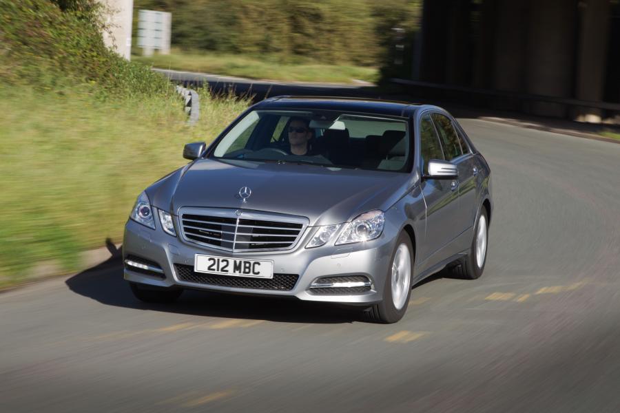  Mercedes-Benz E300 Hybrid Saloon 2012 года  (фото 48 из 58)